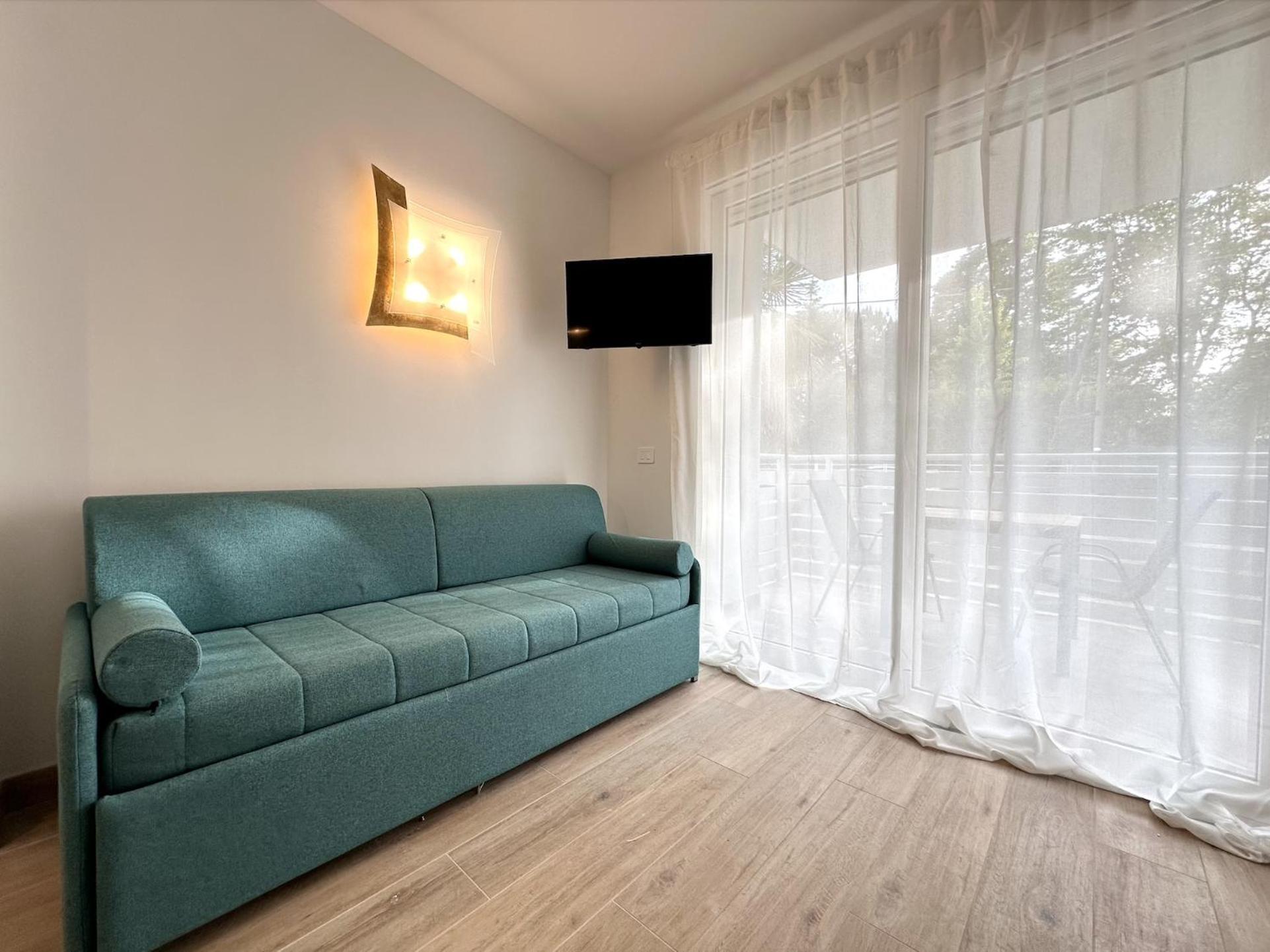 Residence Eva - Carraro Immobiliare Jesolo - Family Apartments Каваллино Экстерьер фото